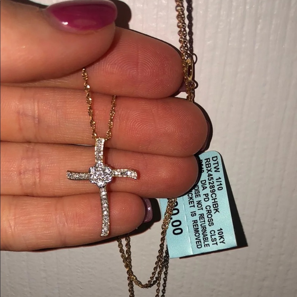 💎 NWT Gold Diamond Cross Necklace